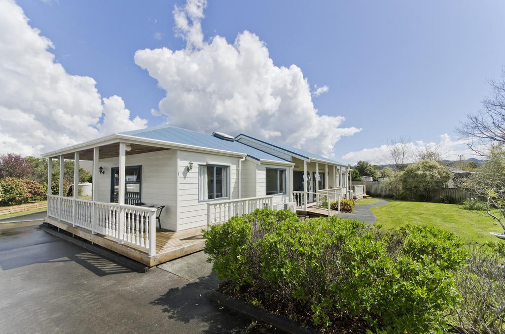 Matakana Motel Exterior photo